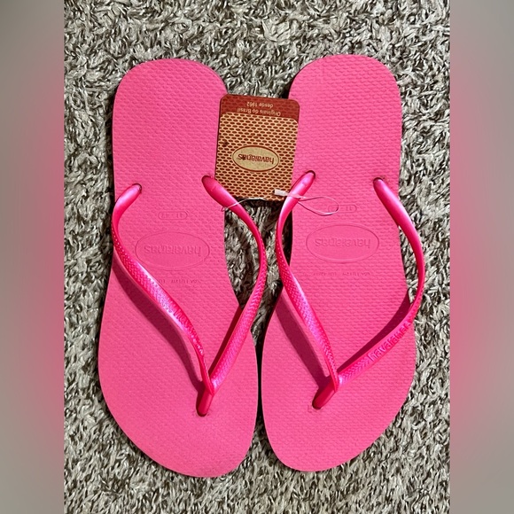 NWT Havaianas Slim SZ 11-12 Electric Pink Sandals - Picture 2 of 5